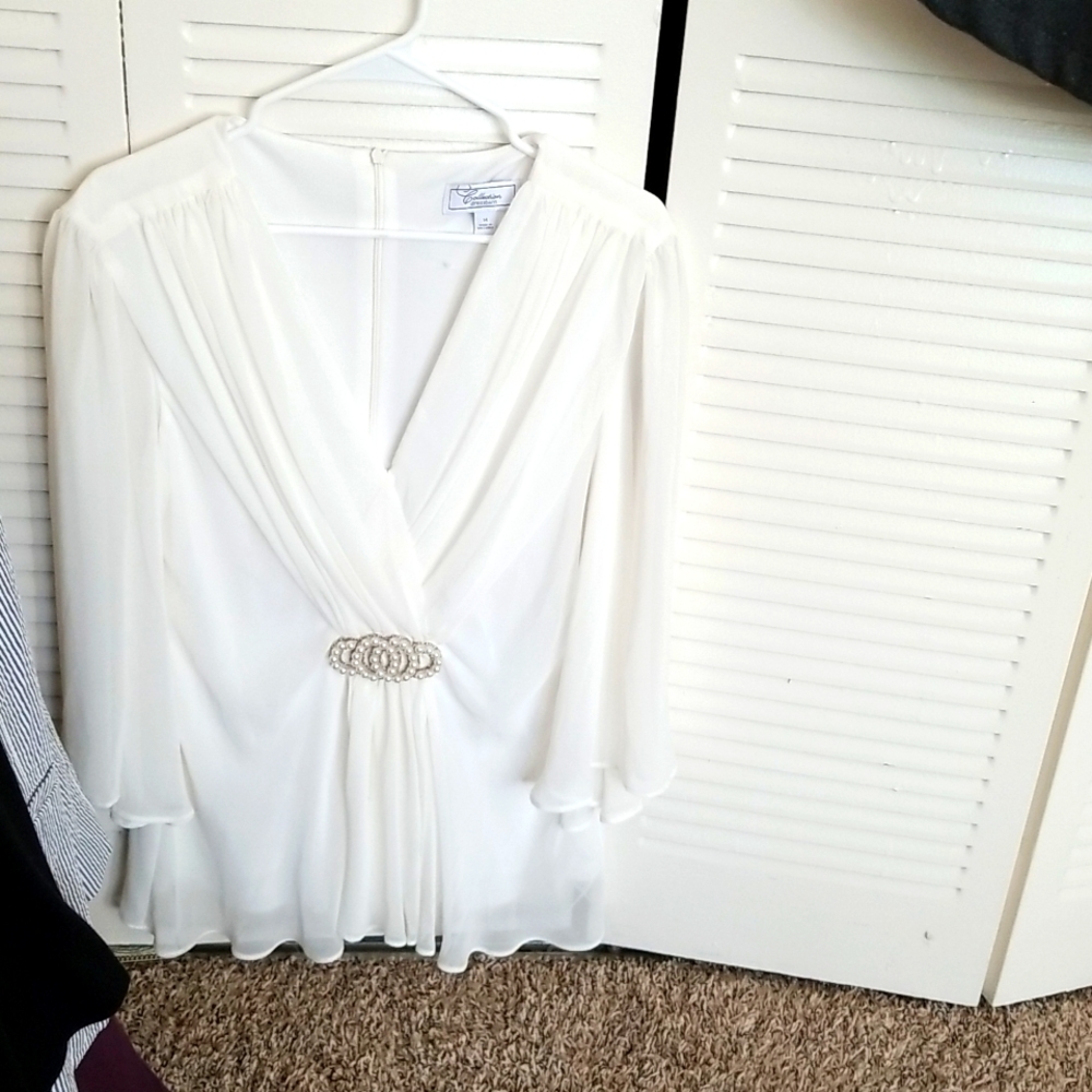 DressBarn women top size 14 white color